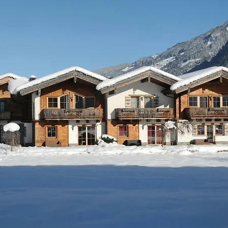 Schnee Alpesi faház *